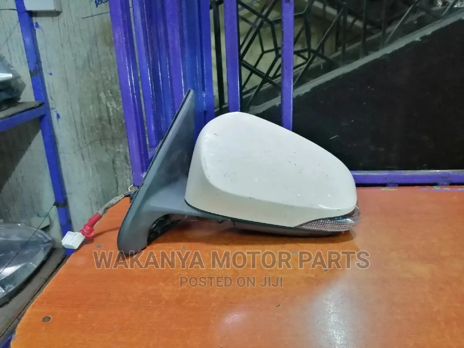 Toyota Spade 2012 Side Mirror With Indicator, Ex Japan Parts