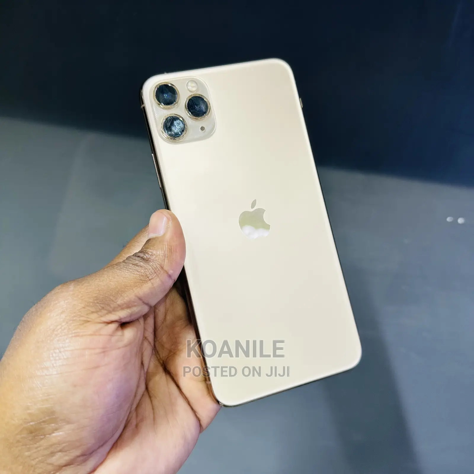 Apple iPhone 11 Pro Max 64 GB Gold