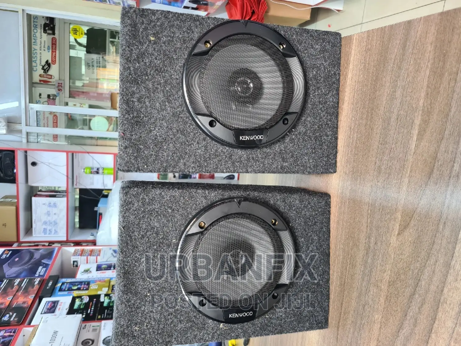 Powerful 300 Watts Kenwood 6 Inch Round Speakers
