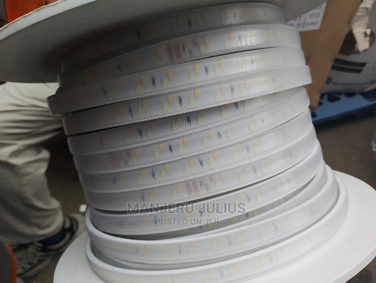 Warmwhite and Daylight Snake Light