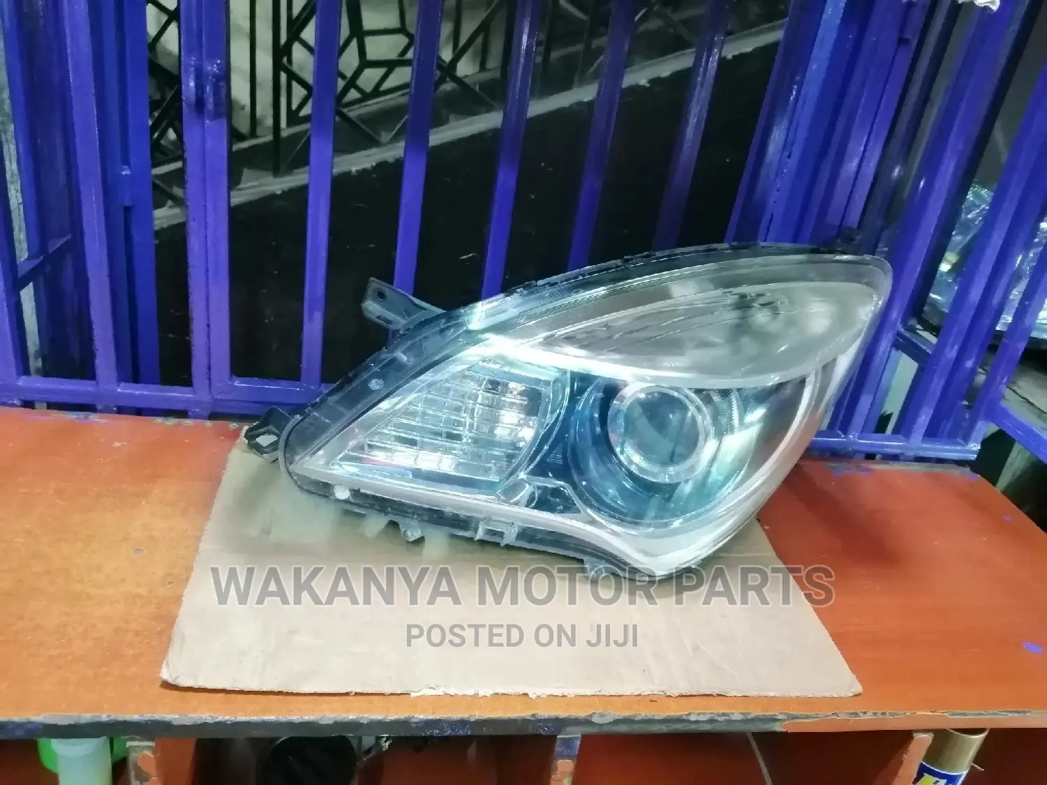 Suzuki Solio Xenon Headlamp, Ex Japan Original Motor Parts