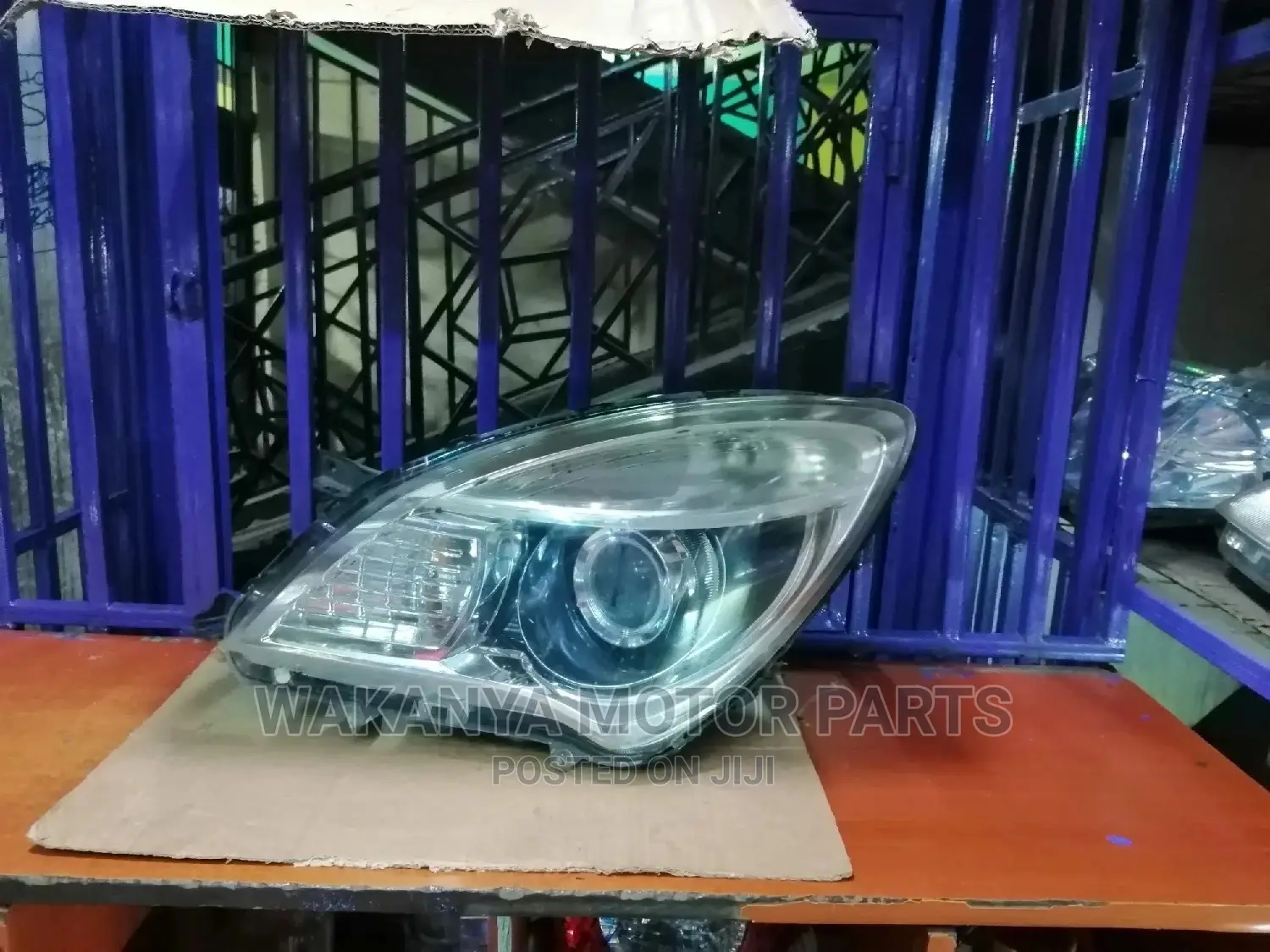 Suzuki Solio Xenon Headlamp, Ex Japan Original Motor Parts