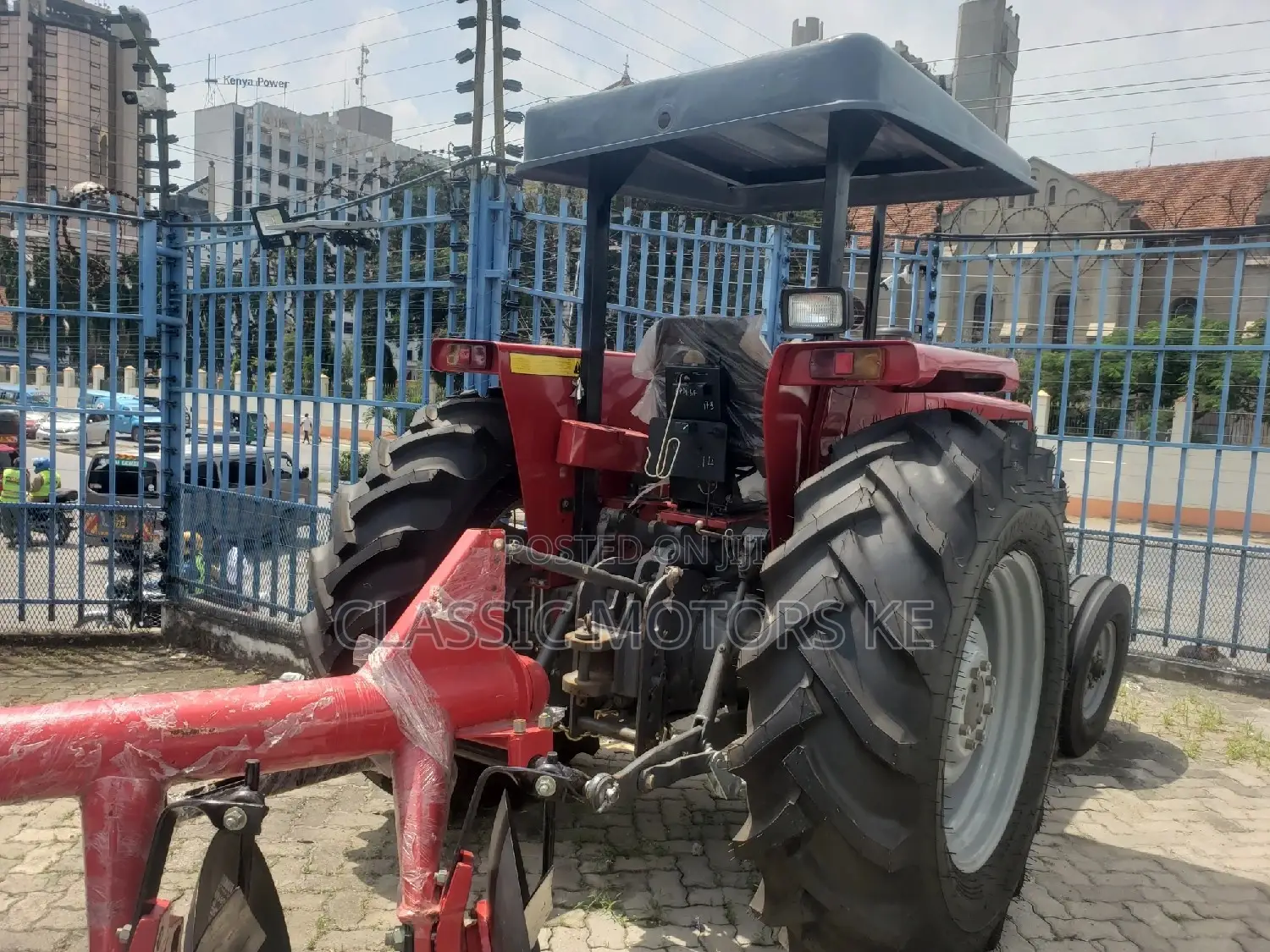 Massey Ferguson MF-375