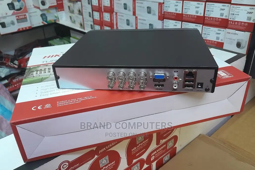Hikvision 8 Channel DVR 720/1080pixel - Metallic