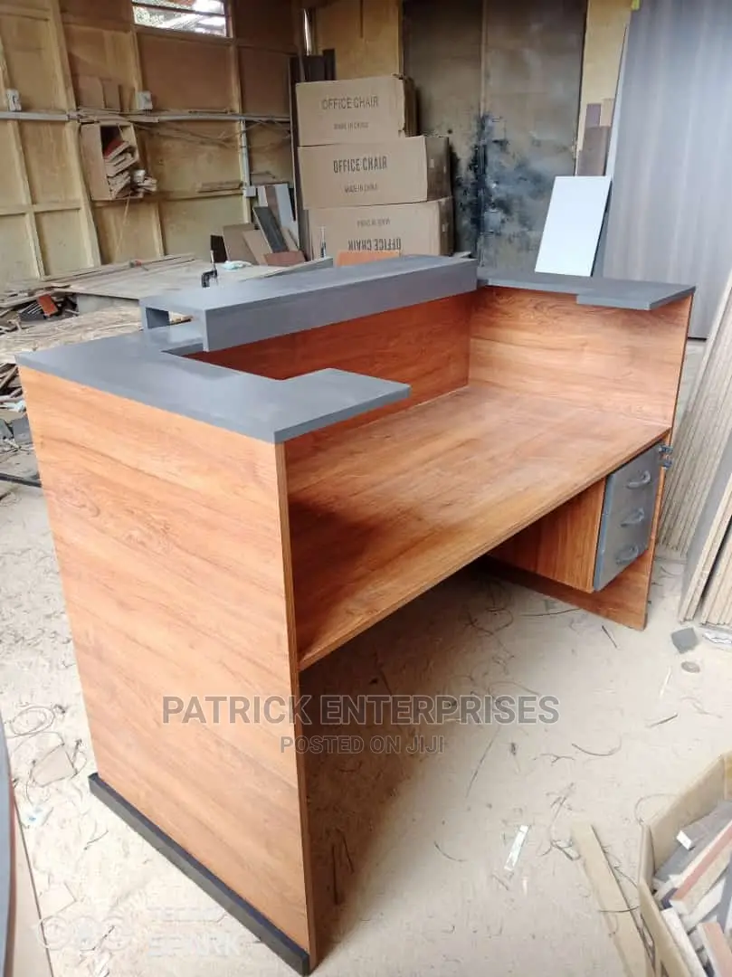 Executive Reception Desk 1.4 Mtrs
