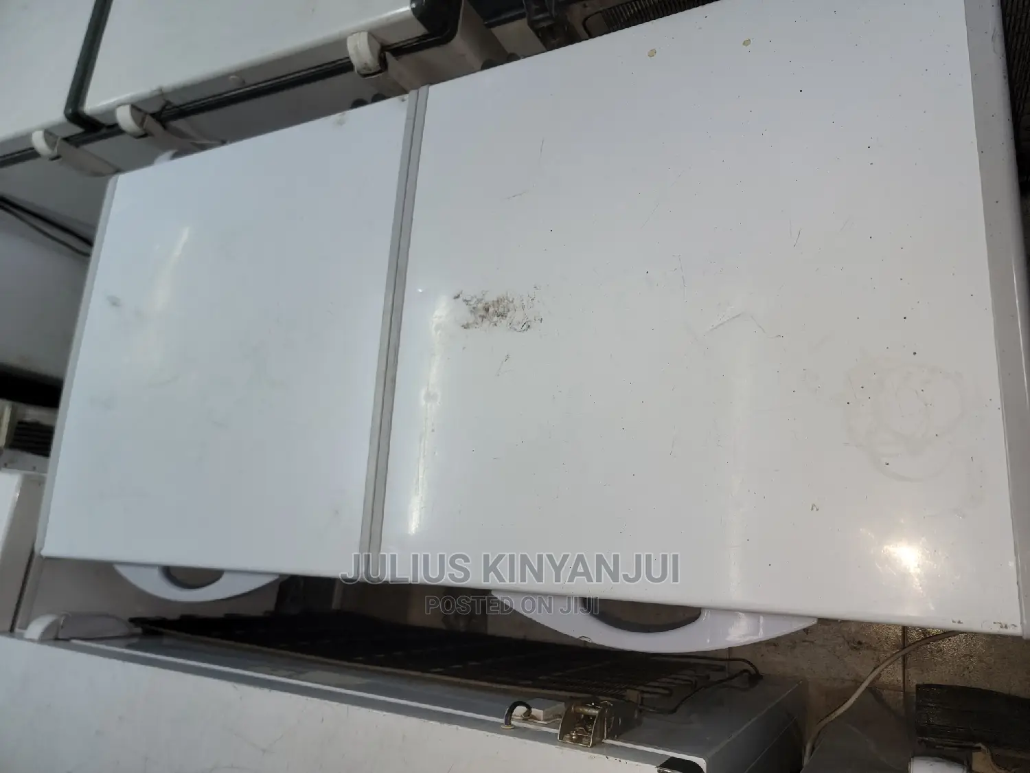 600l Freezer 2 Doors