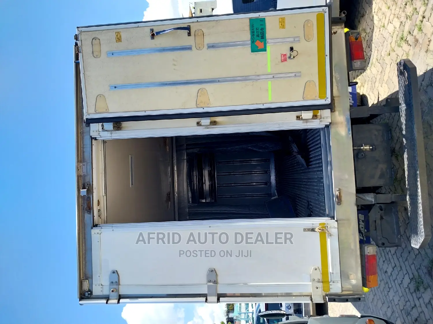 Hino Dutro Freezer 5tonnes