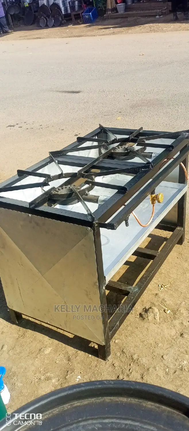 Closed Two Burner Gas Grill Jikos