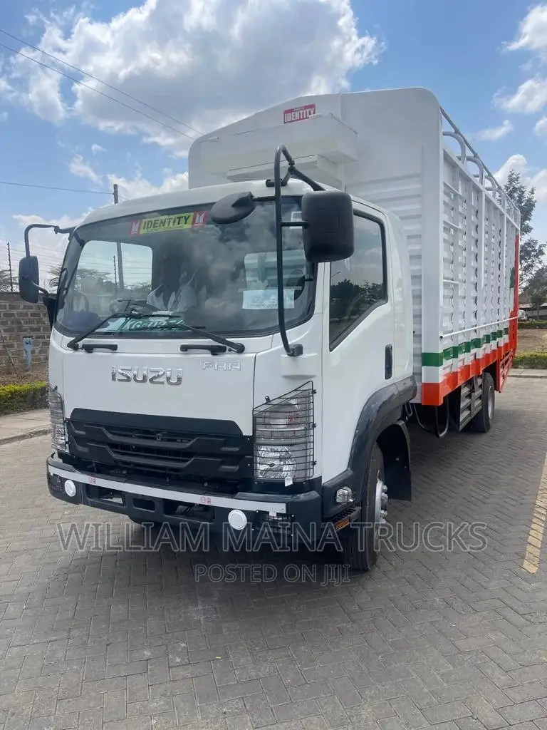 Isuzu FRR 90 (Slyqueen)