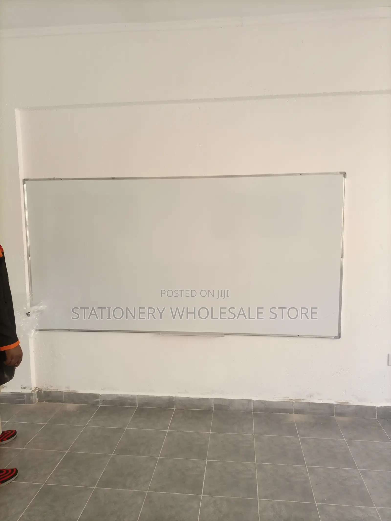 White Board for All White Board Applications 1.8m X 1.2m