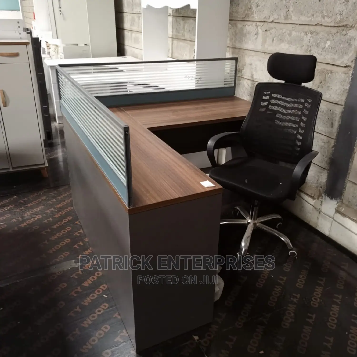 Executive Imported Lshaped Reception Desk One Way