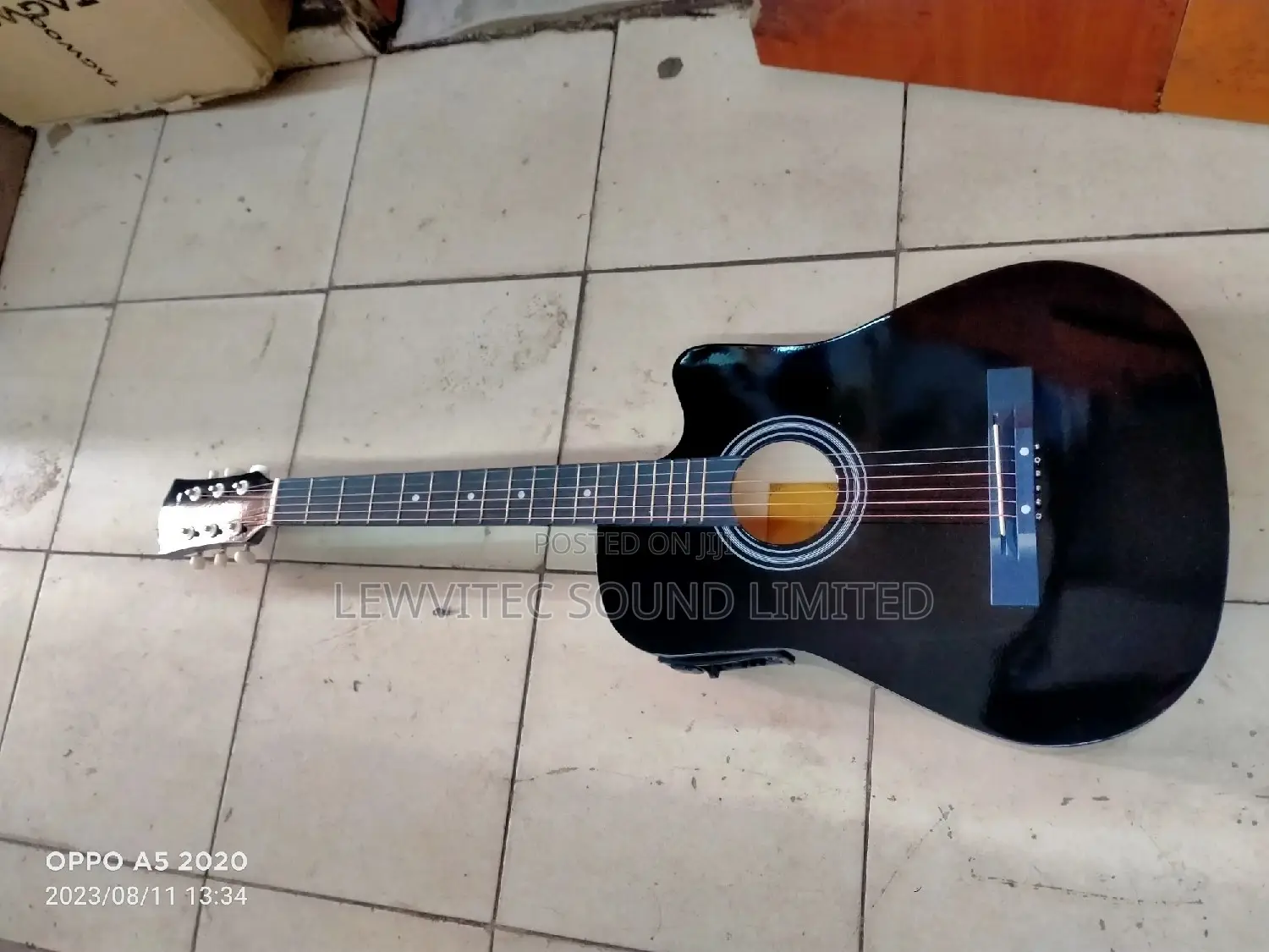 Black Semi Acoustic 38 Guitar