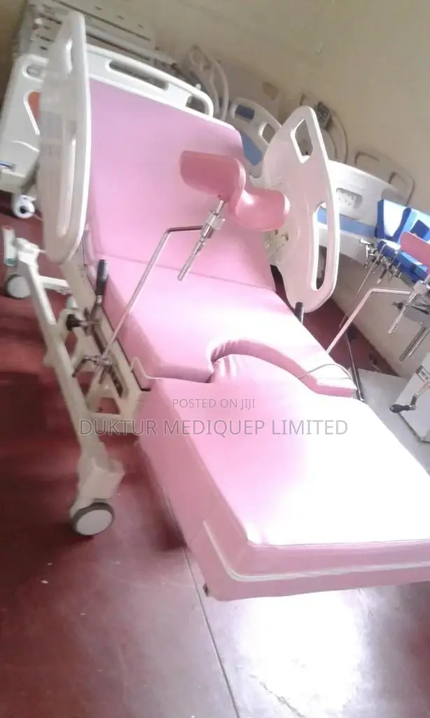 Electric Delivery Bed/ Modern Maternity Bed