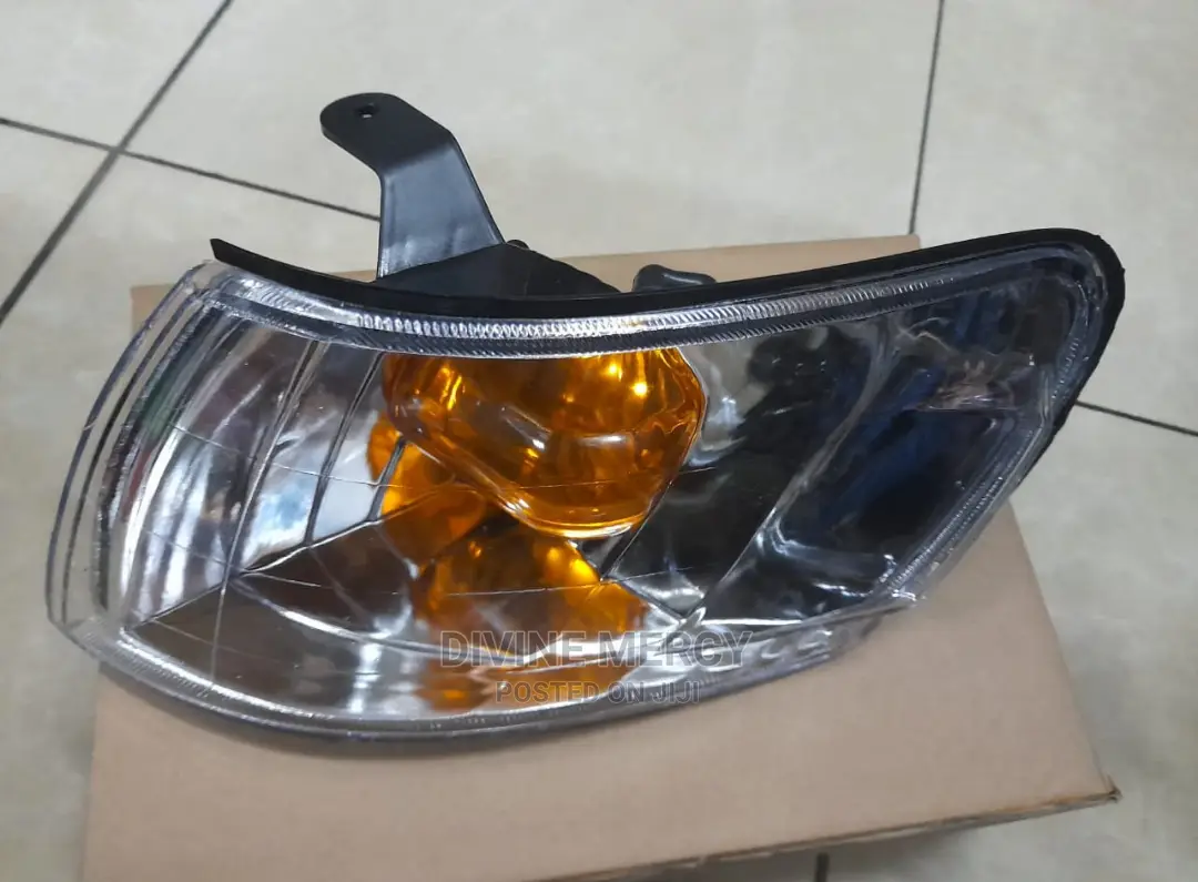 Packing Light Lamp Toyota 102 (Clear)