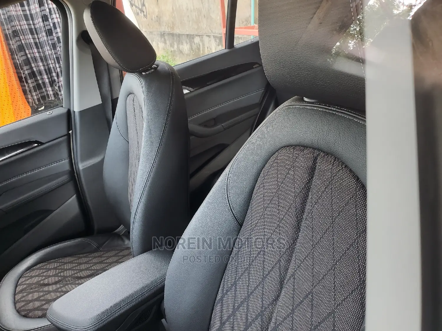 BMW X1 xDrive28i AWD 2016 Gray