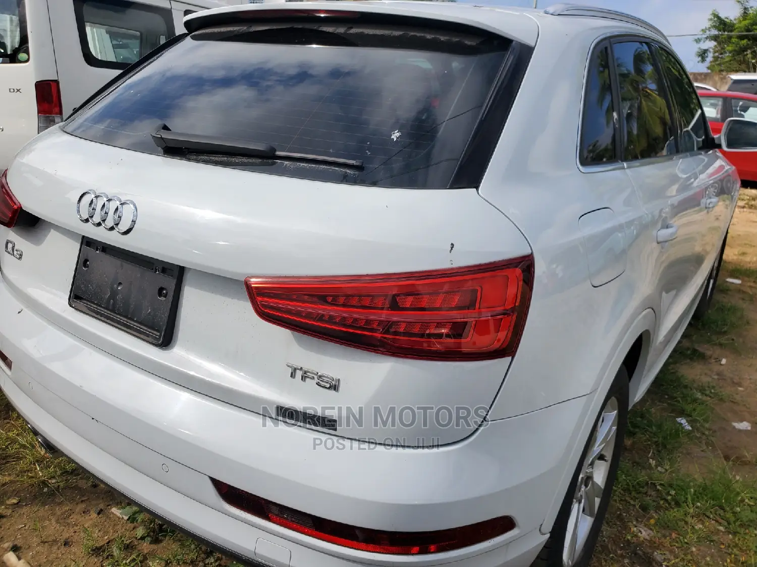 Audi Q3 2016 Off white