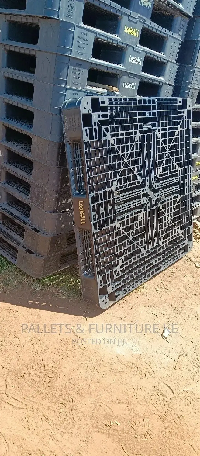 Plastic Pallets/ Shelves Pallets / Store Pallets