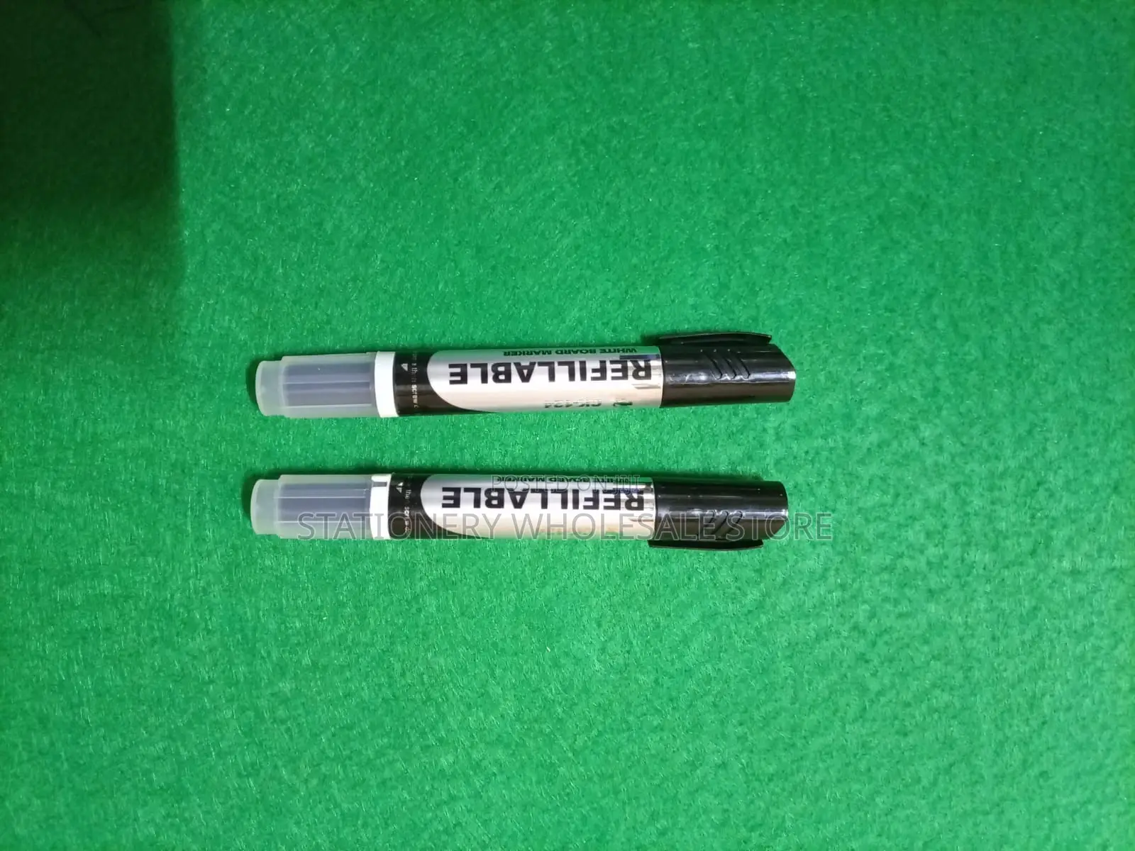 Pair of Refillable Whiteboard Marker