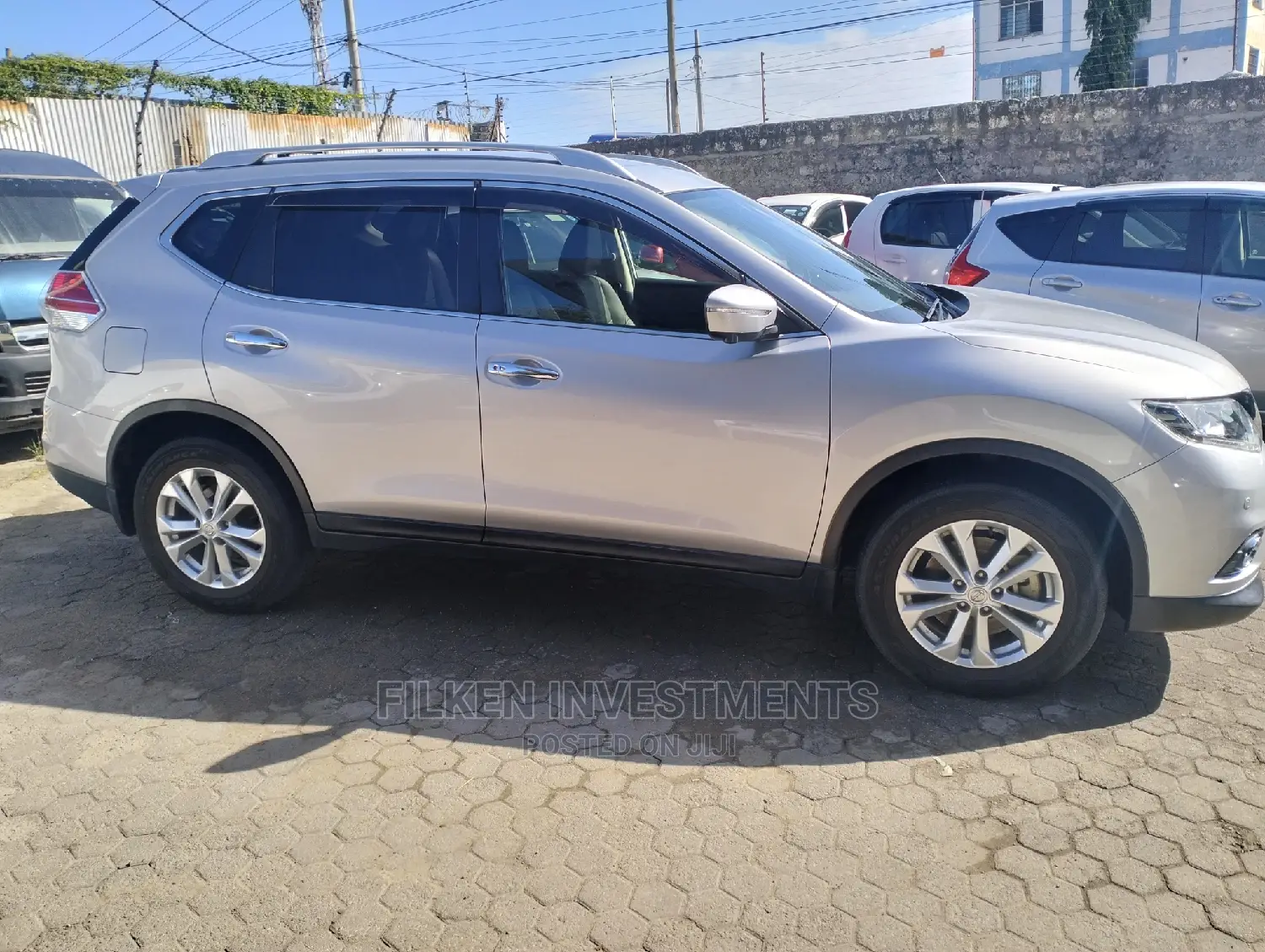 Nissan X-Trail 2019 Silver