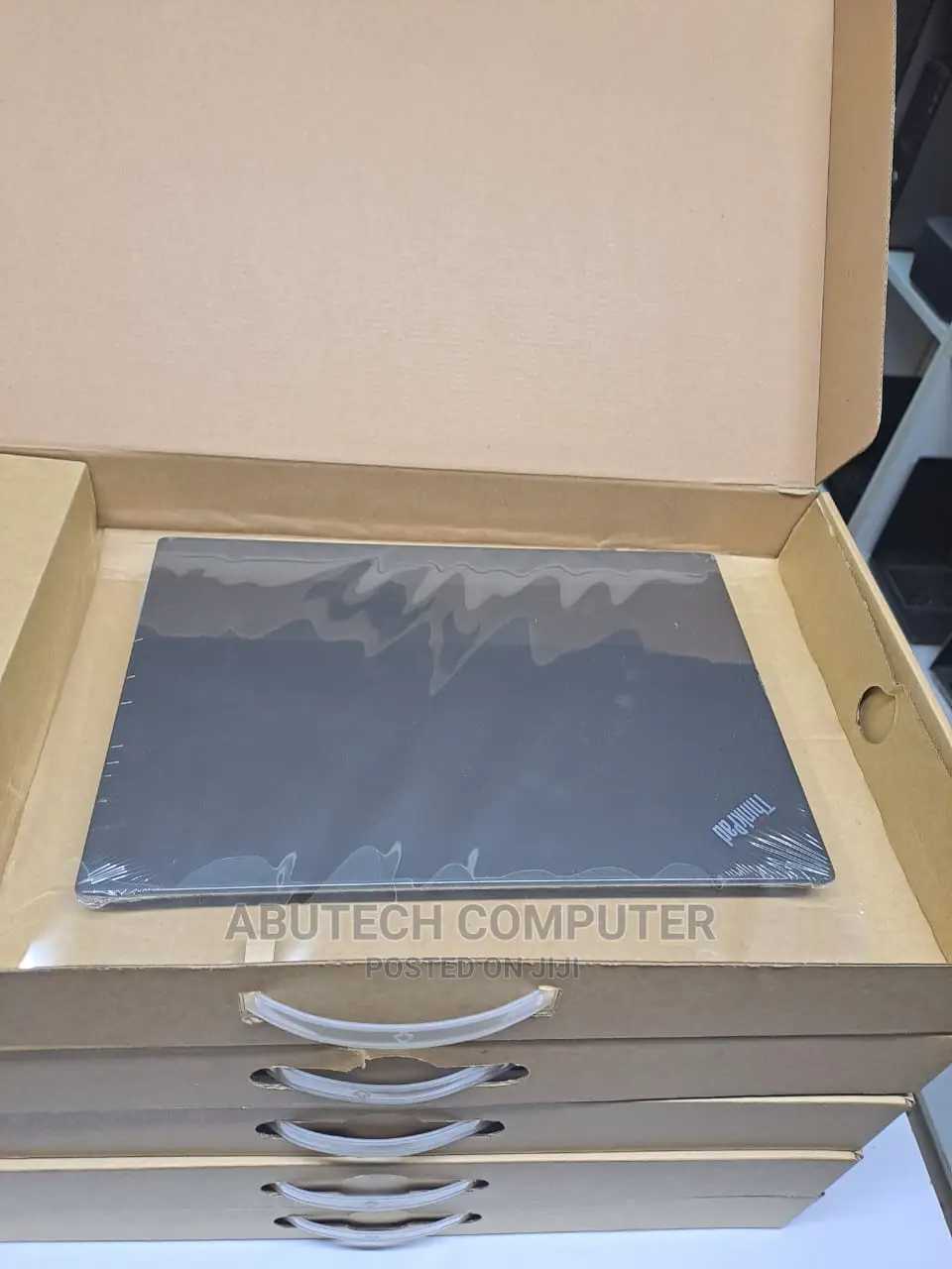 New Laptop Lenovo ThinkPad X280 8GB Intel Core I5 SSD 256GB