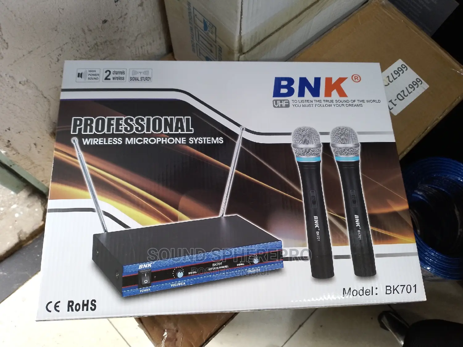 BNK BK 701 Wireless Microphone