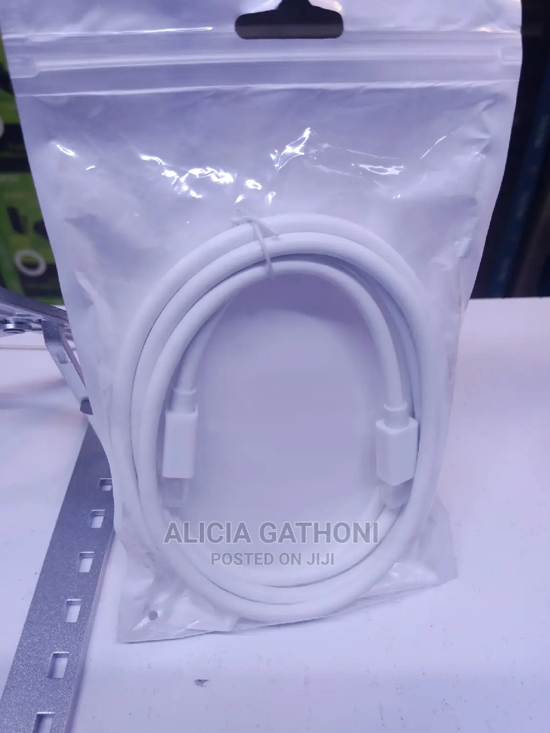 Thunderbolt Port to Thunderbolt 1.5cable