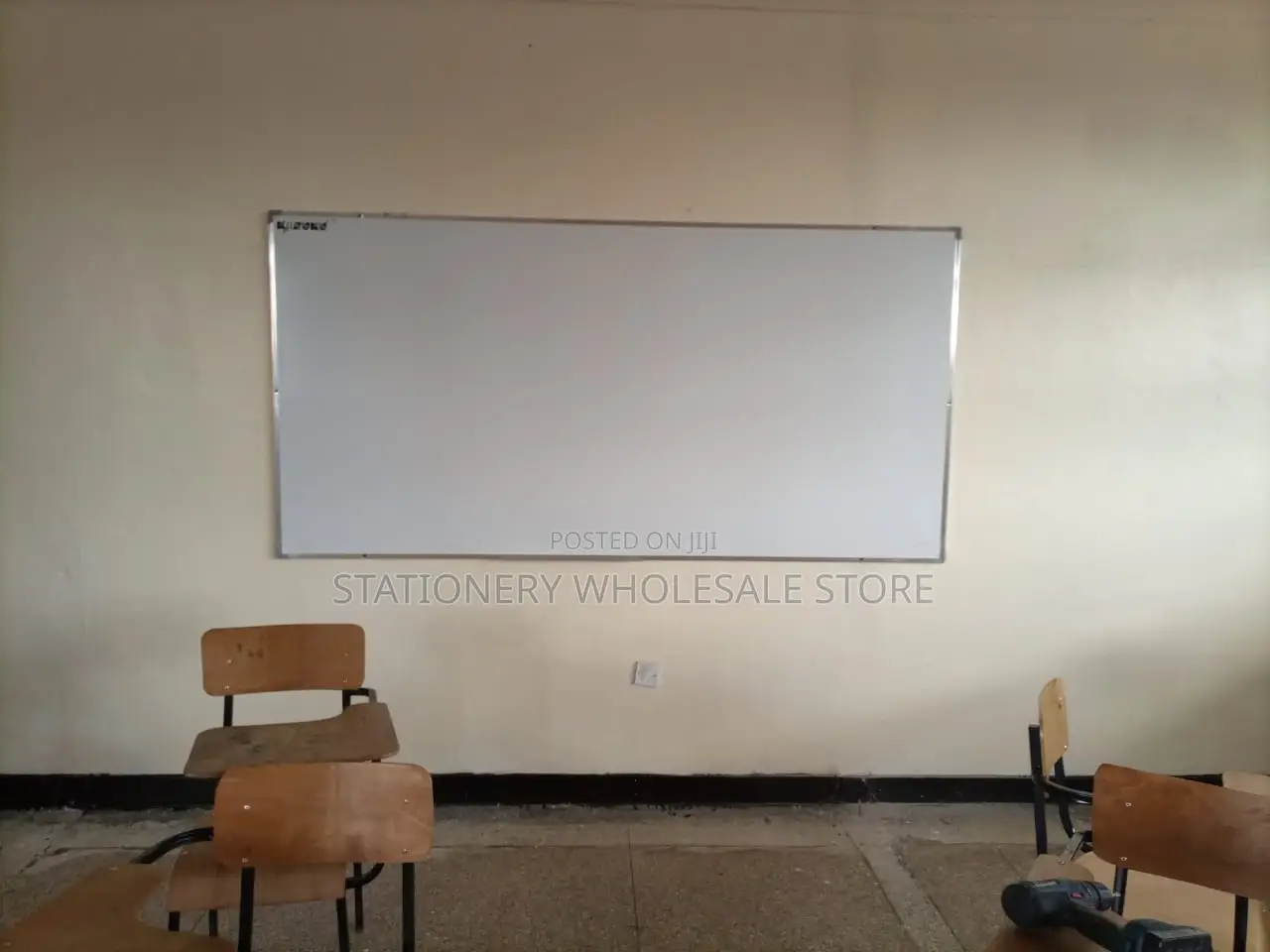 Whiteboard–White Board for International Schools 2.4m X 1.2m