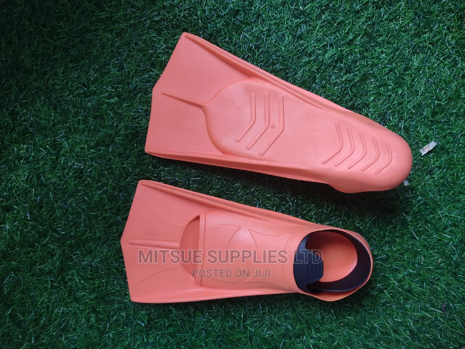 Pair of Recreational Swimming Flippers Medium Size