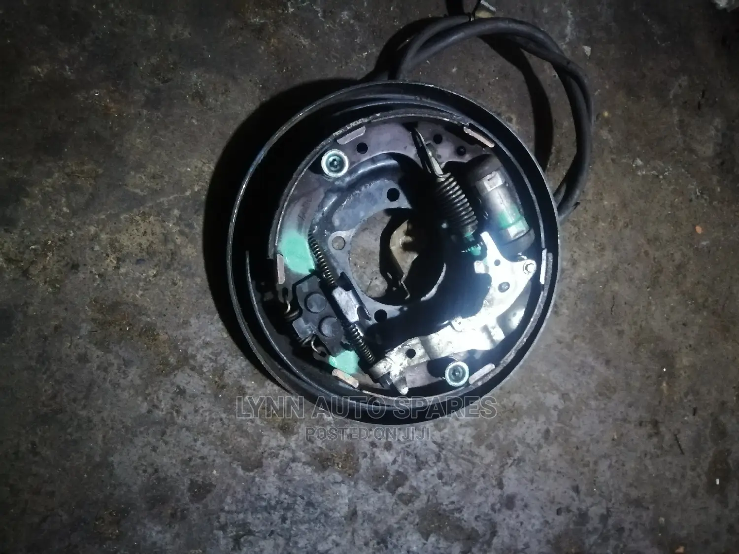 Toyota Noah Backplate Complete