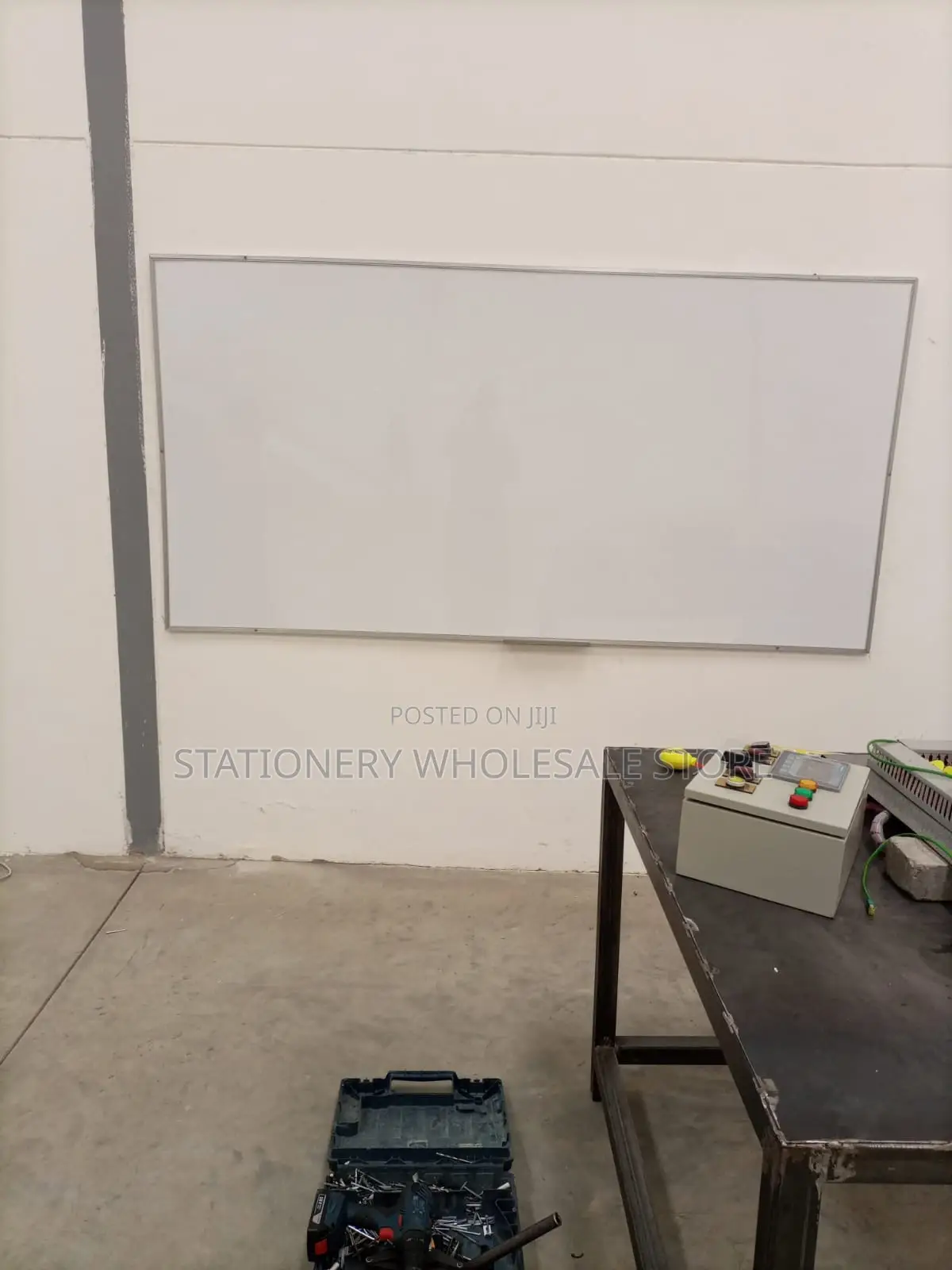 White Board for Public Schools 8ft X 4ft Heavy Duty for Sell