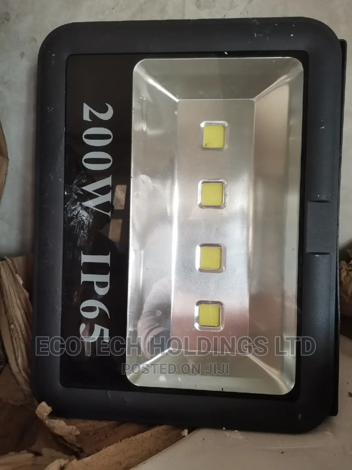 200wts AC Led Floodlight IP 67.