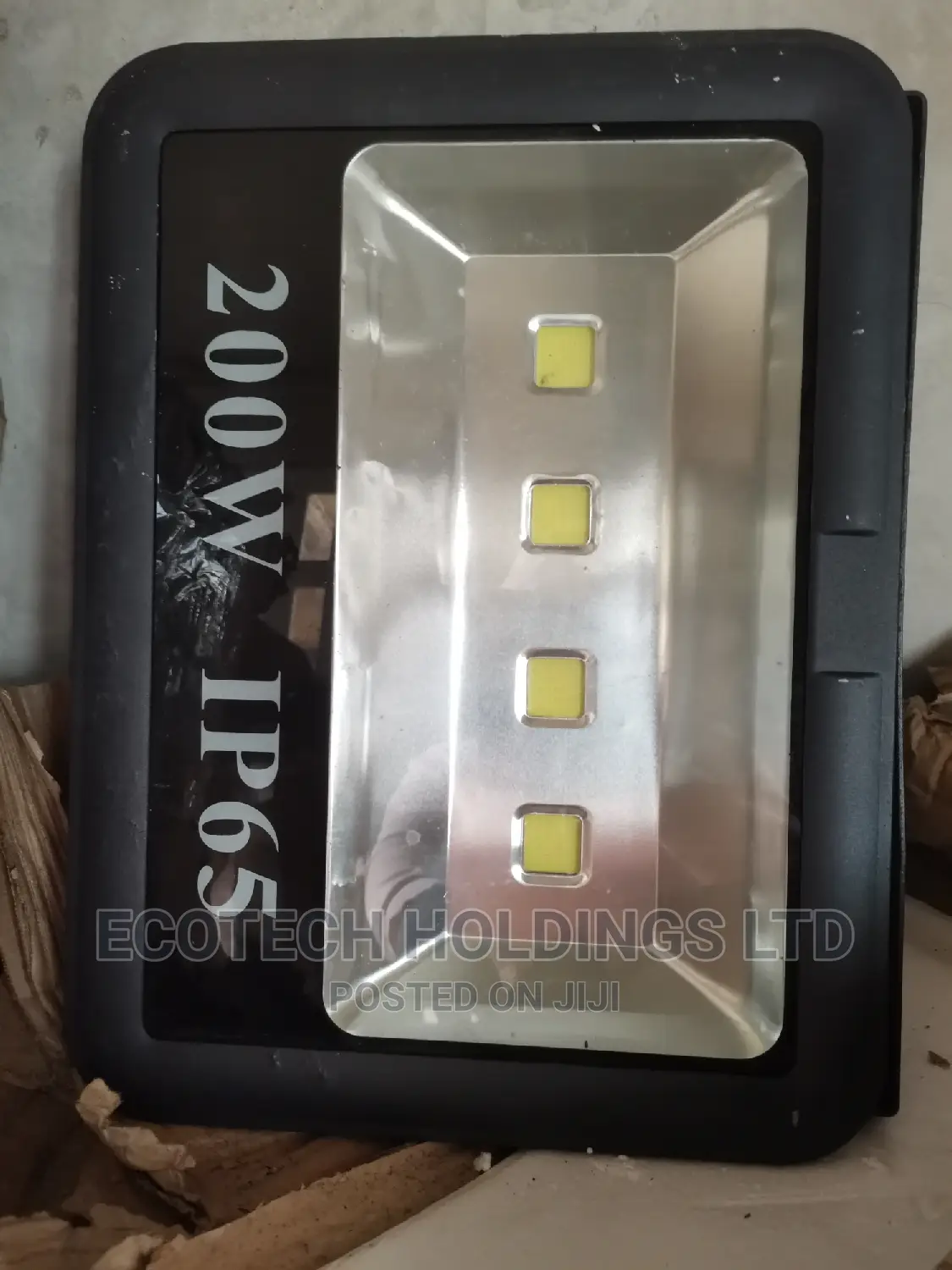 200wts AC Led Floodlight IP 67.