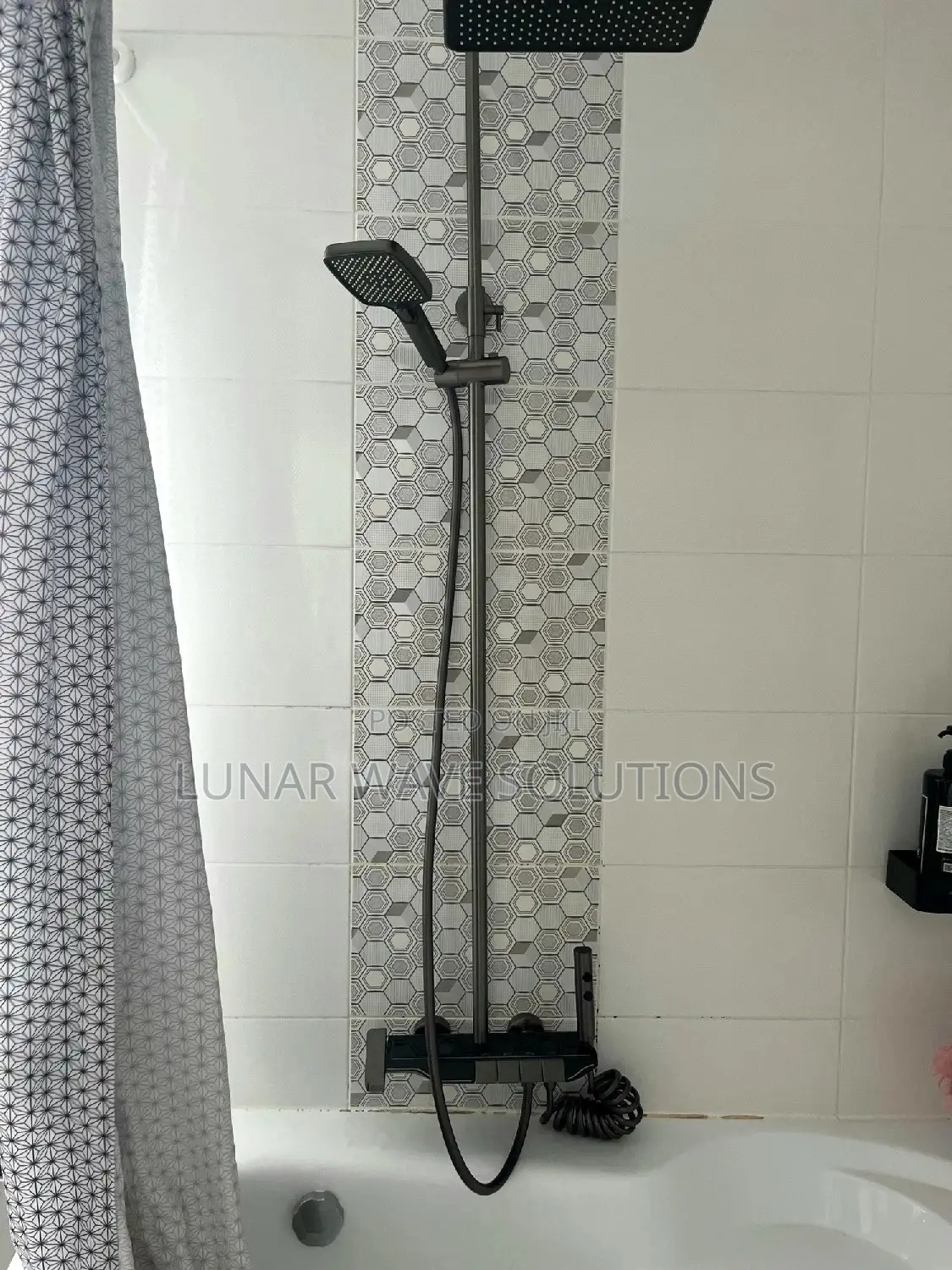 Modern Shower Mixers(Faucets) With 4 Functions