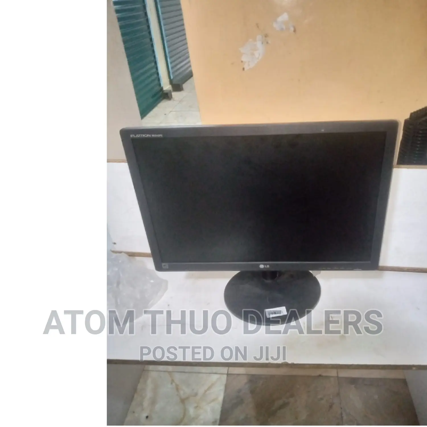 LG / LG TFT Monitor 22 Inches - Refurbished 