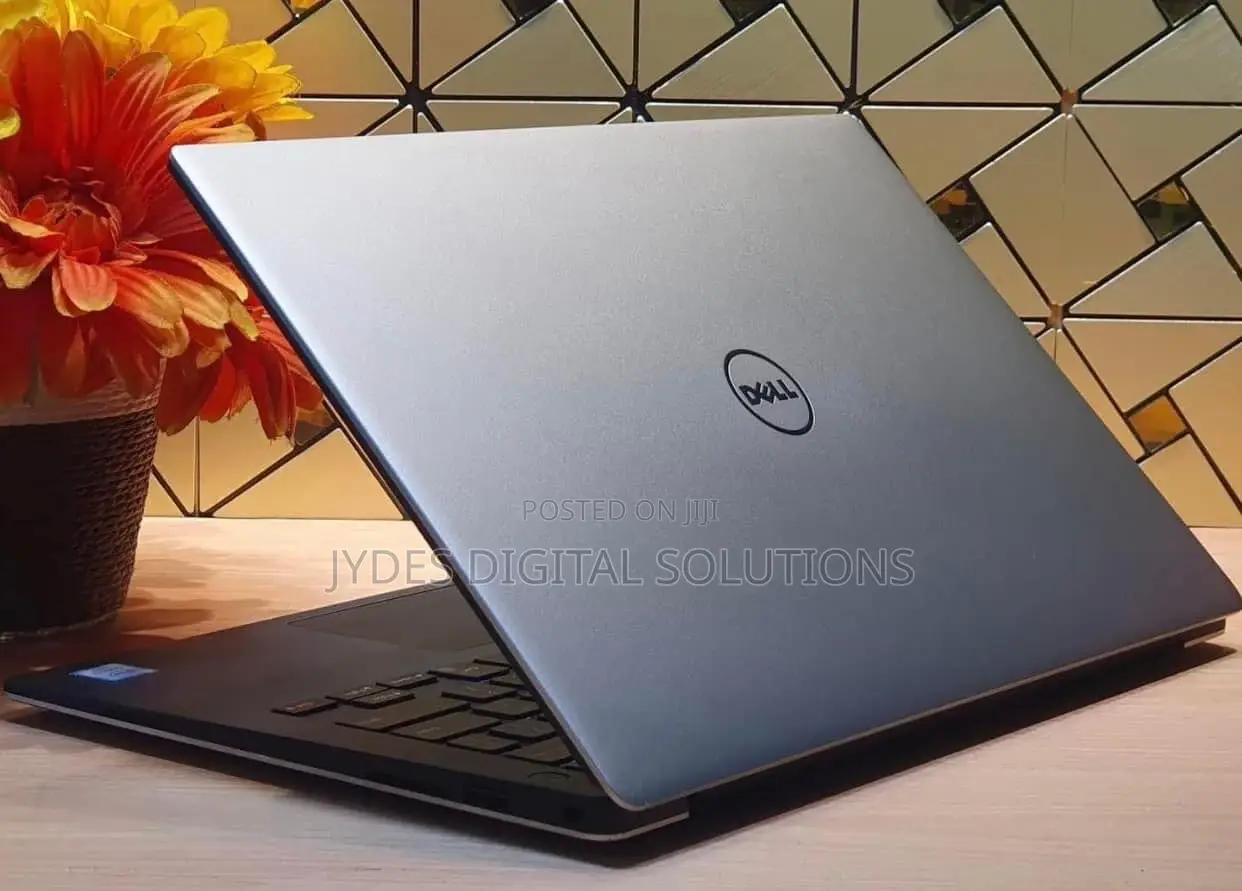 Laptop Dell XPS 13 (9350) 8GB Intel Core I5 SSD 256GB