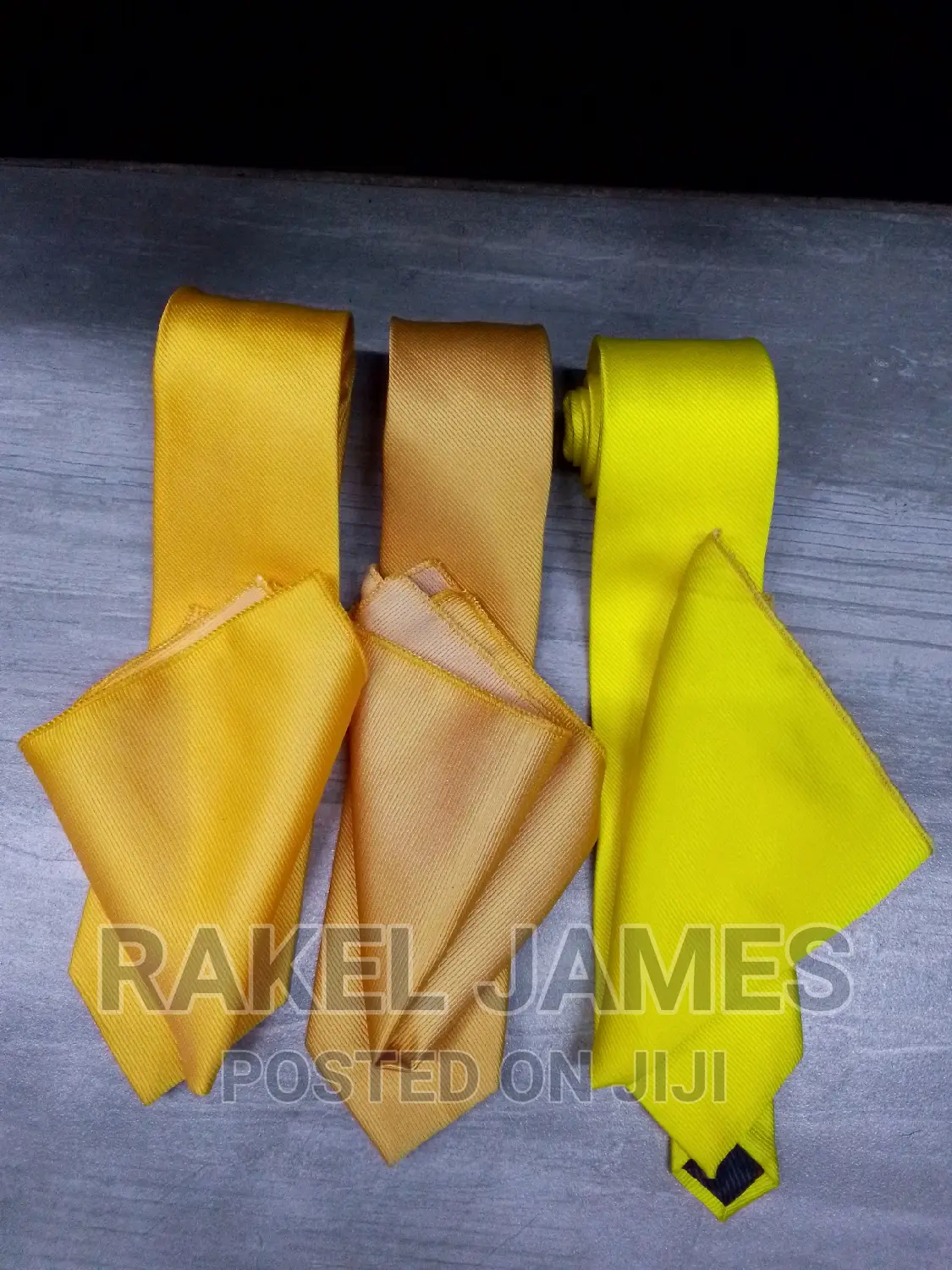 Neck Ties With Pocket Square