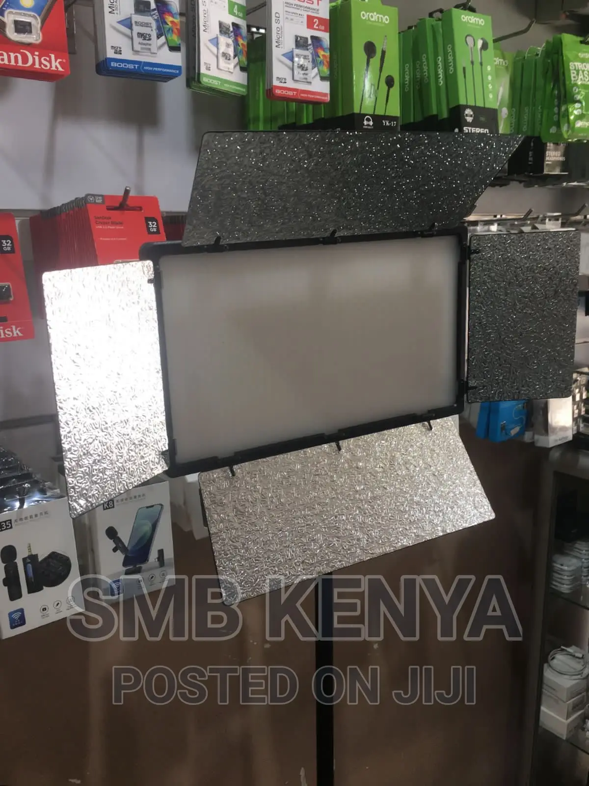 Universal Professional Pro Led 800 Video/Photo Light