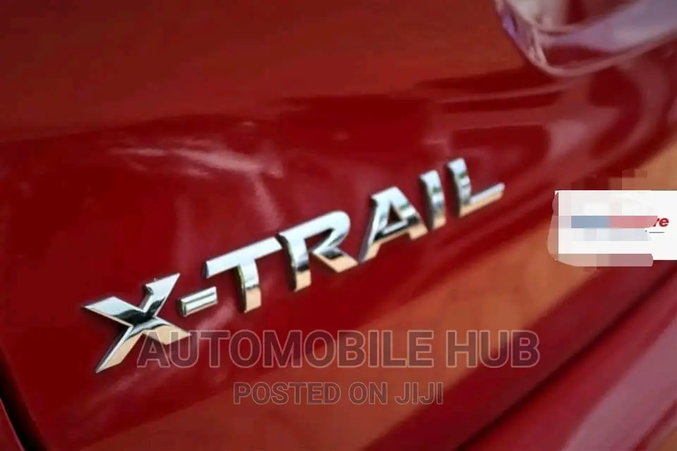 X-Trail Logo