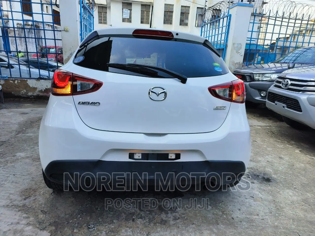Mazda Demio 2016 White