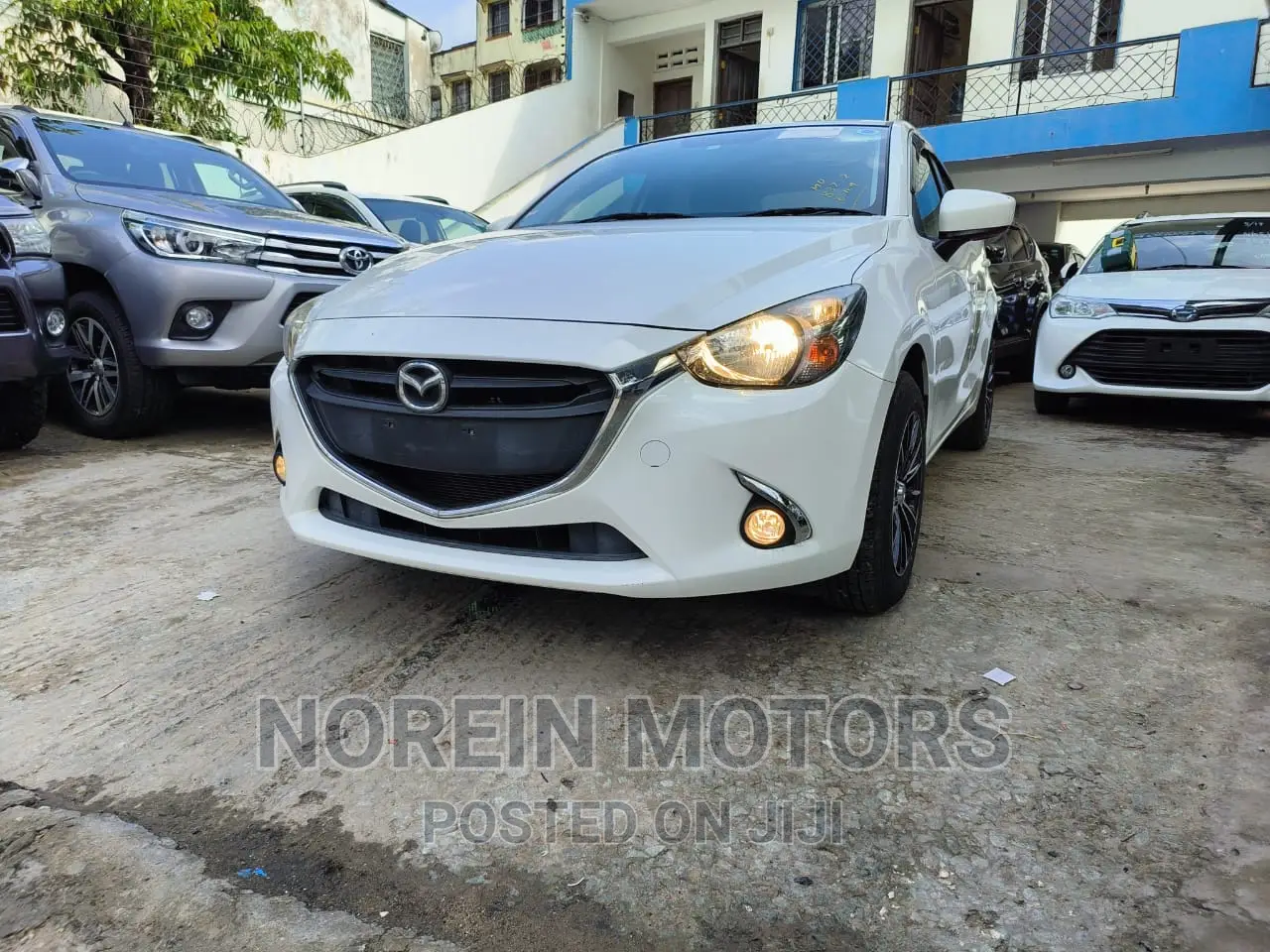 Mazda Demio 2016 White