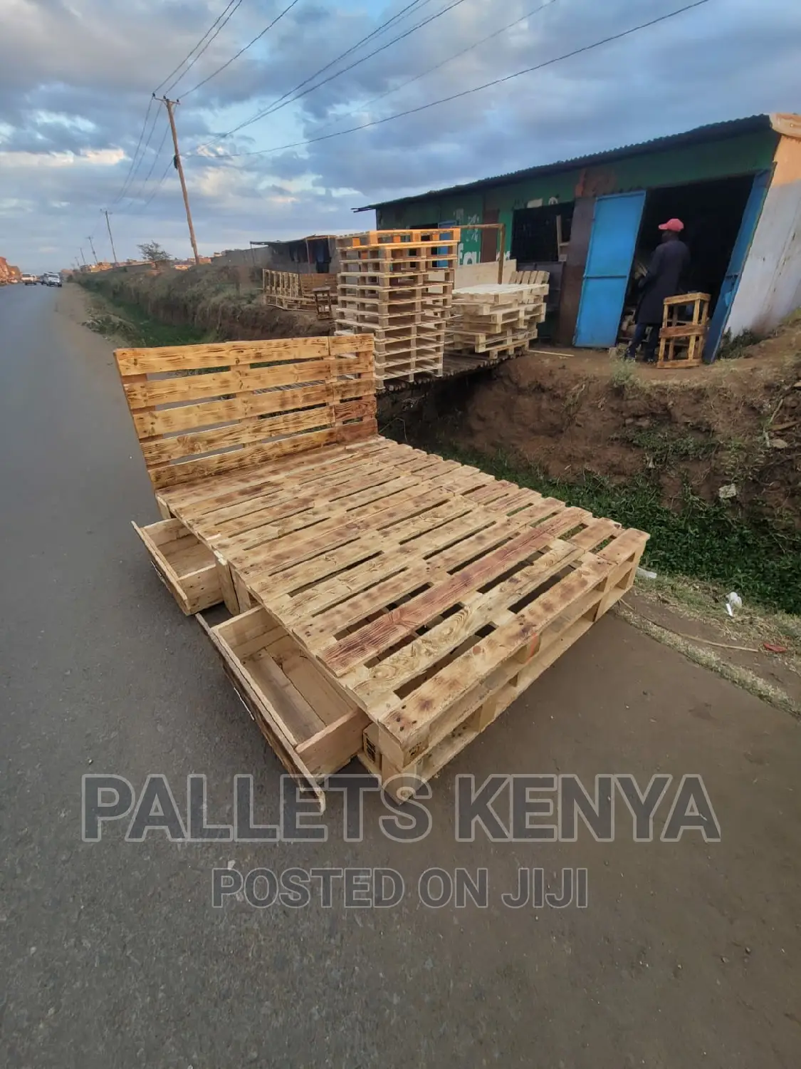 Pallet Bed- Detachable With Drawers (HDO#1)