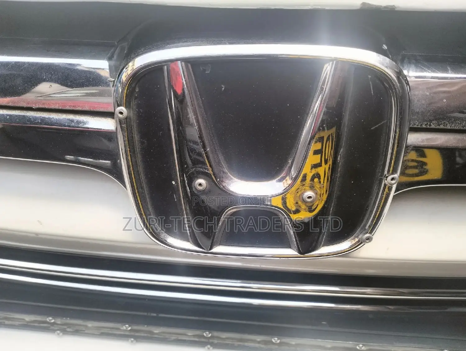 Honda CRV Emblem