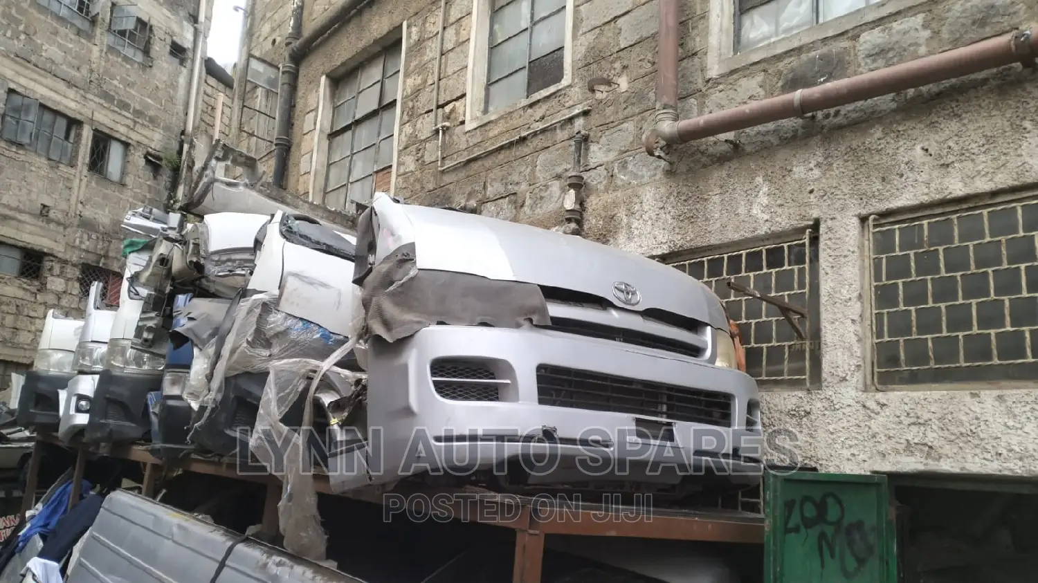 Toyota Hiace 9l Nosecut