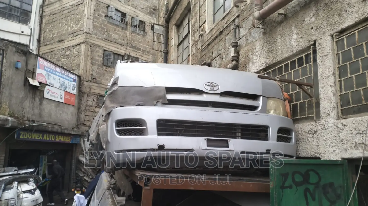 Toyota Hiace 9l Nosecut