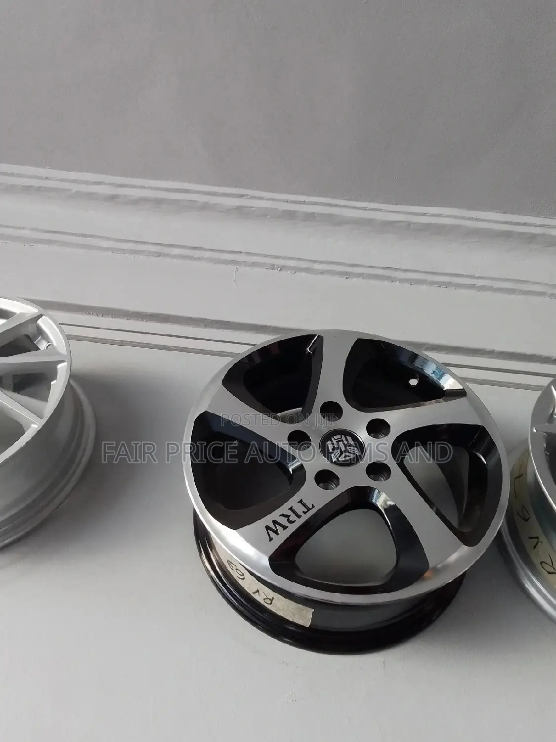 Rims Size 15/5/114.3 for Mazda Axela.