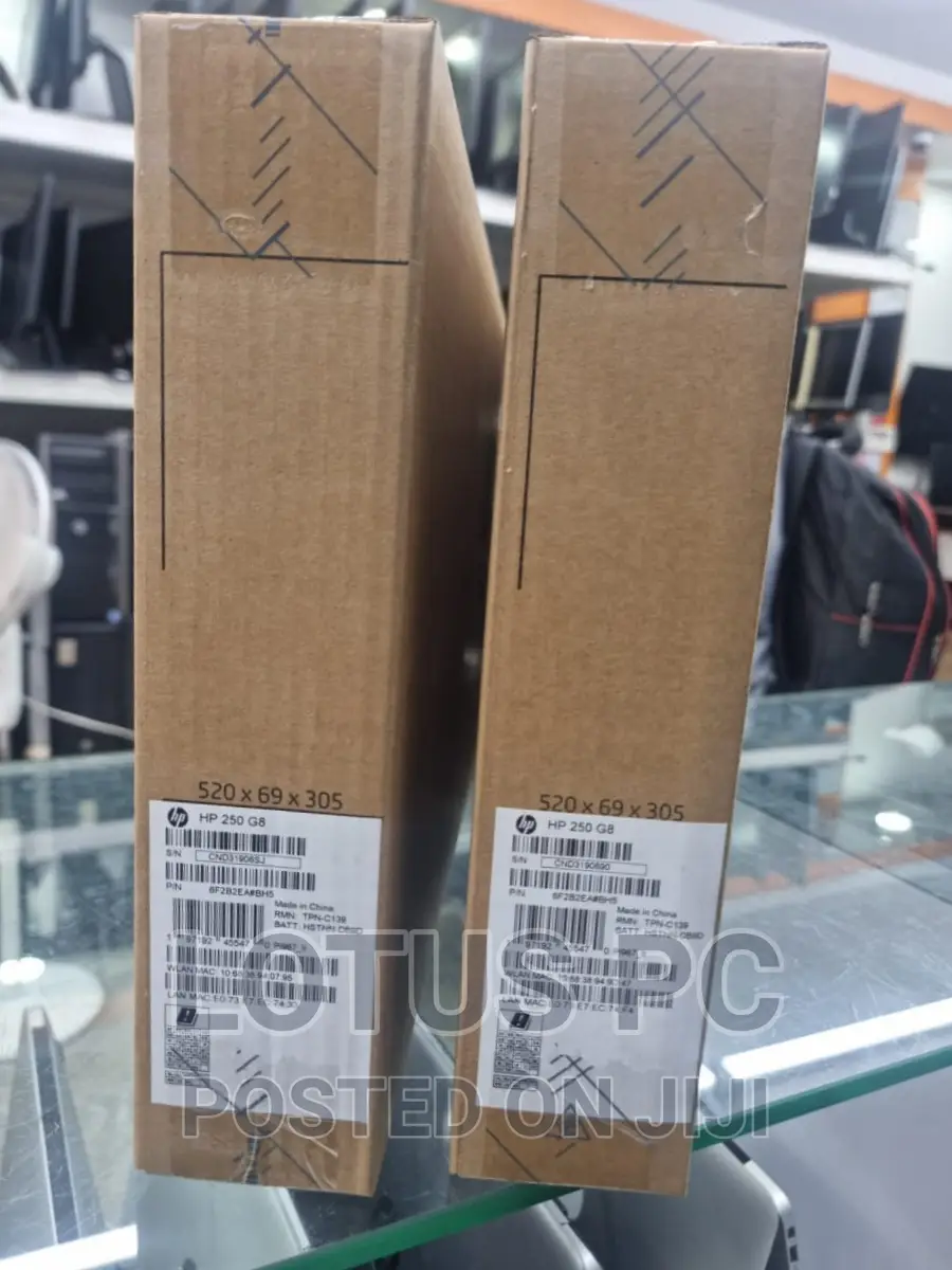 New Laptop HP 250 G8 8GB Intel Core I3 SSD 256GB