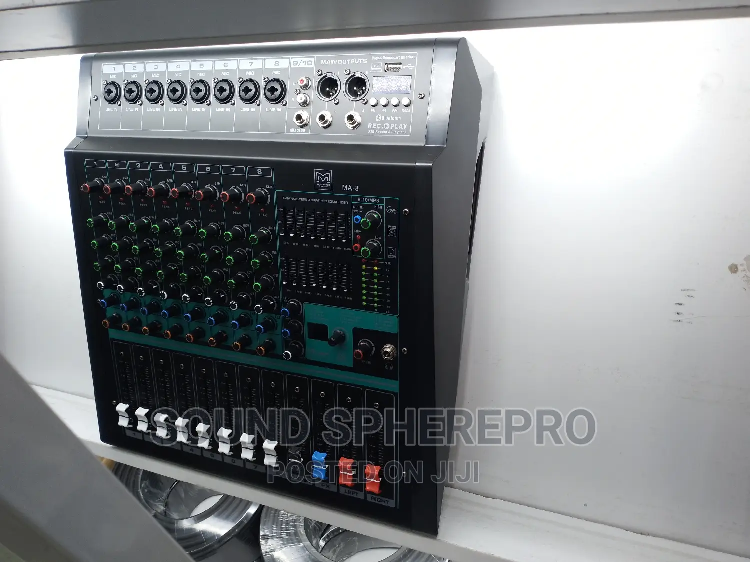 Martin Audio 8 Channel Powered Mixer