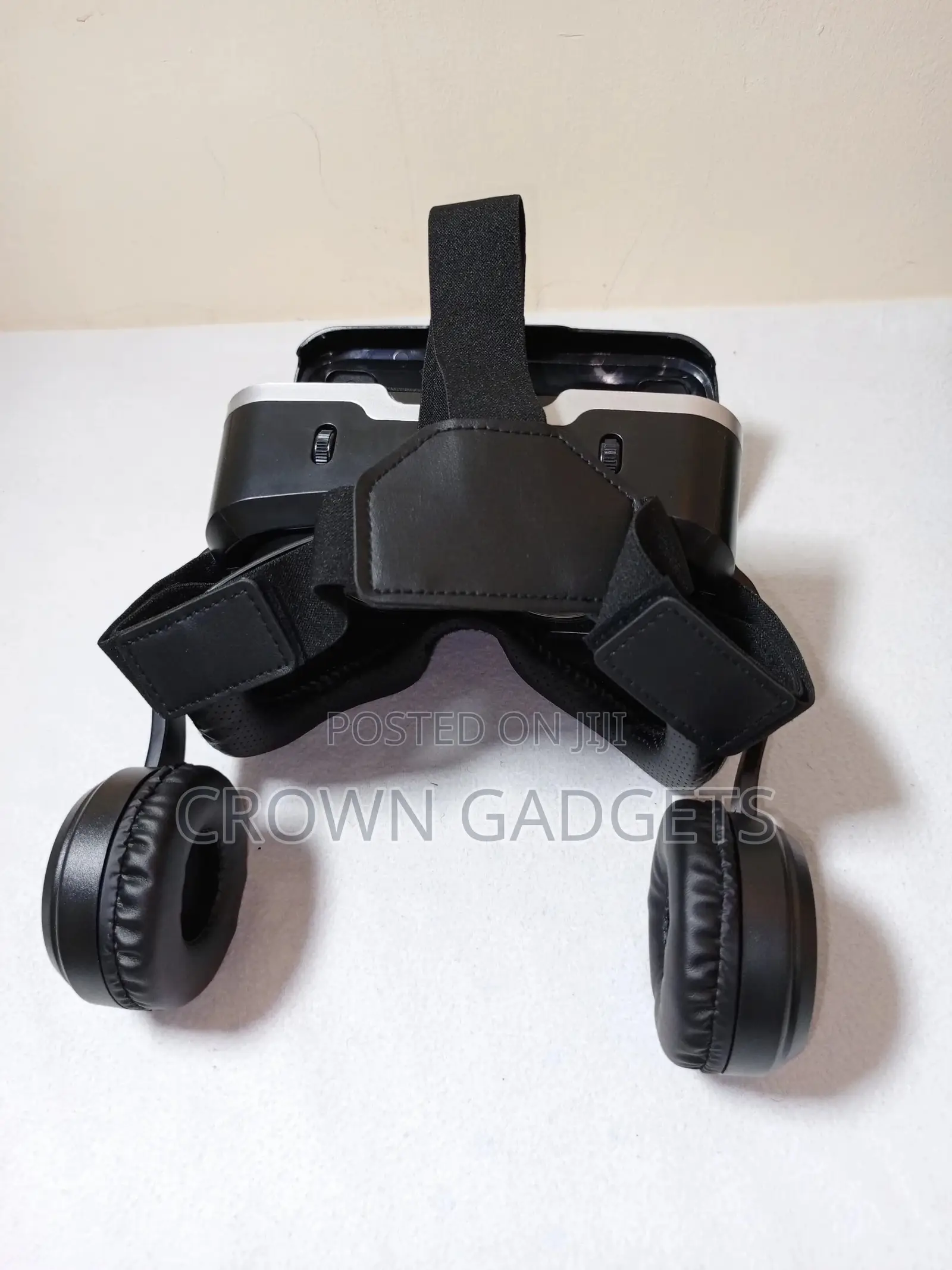 Virtual Reality Headset With Stereo Headphone for Android