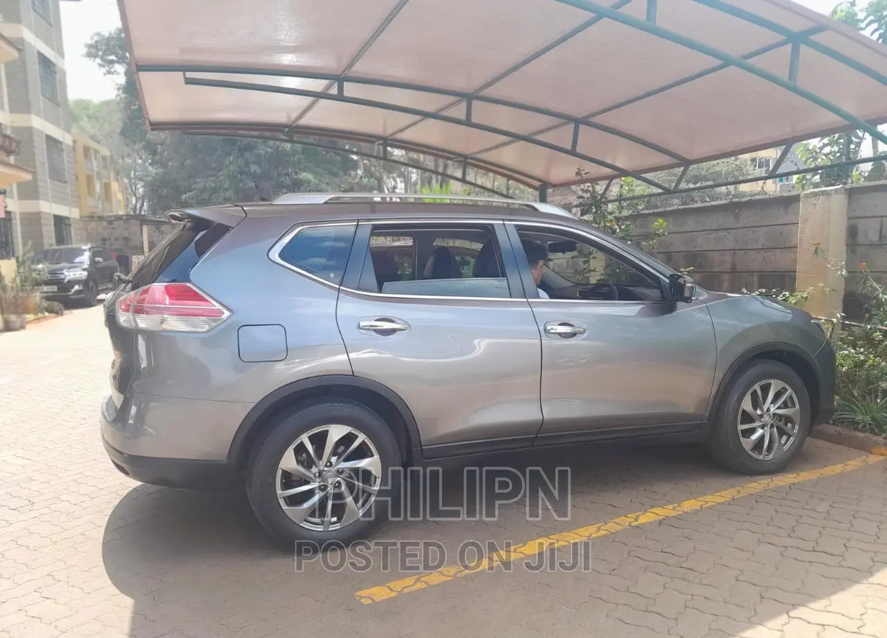 Nissan X-Trail 2015 Silver