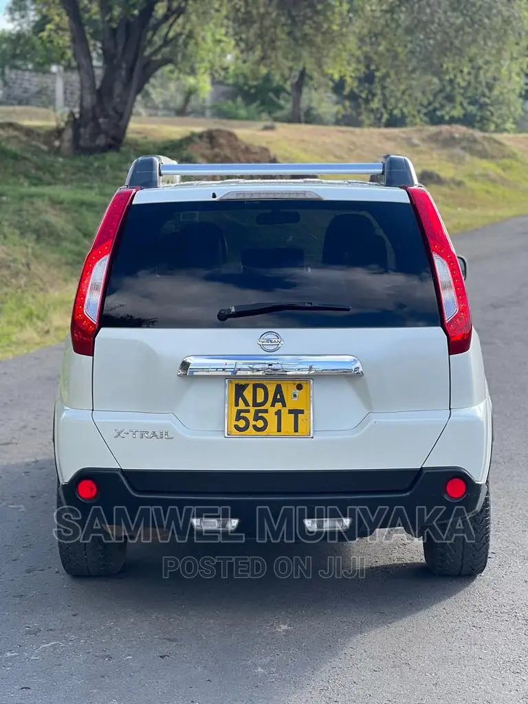 Nissan X-Trail 2.0 Petrol AWD 2013 Pearl